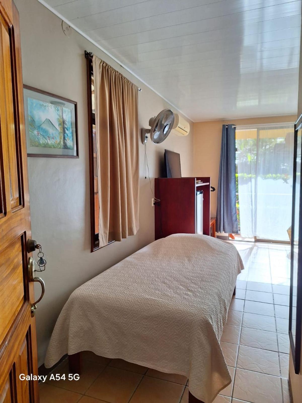 Iris Arenal Hotel La Fortuna Zewnętrze zdjęcie
