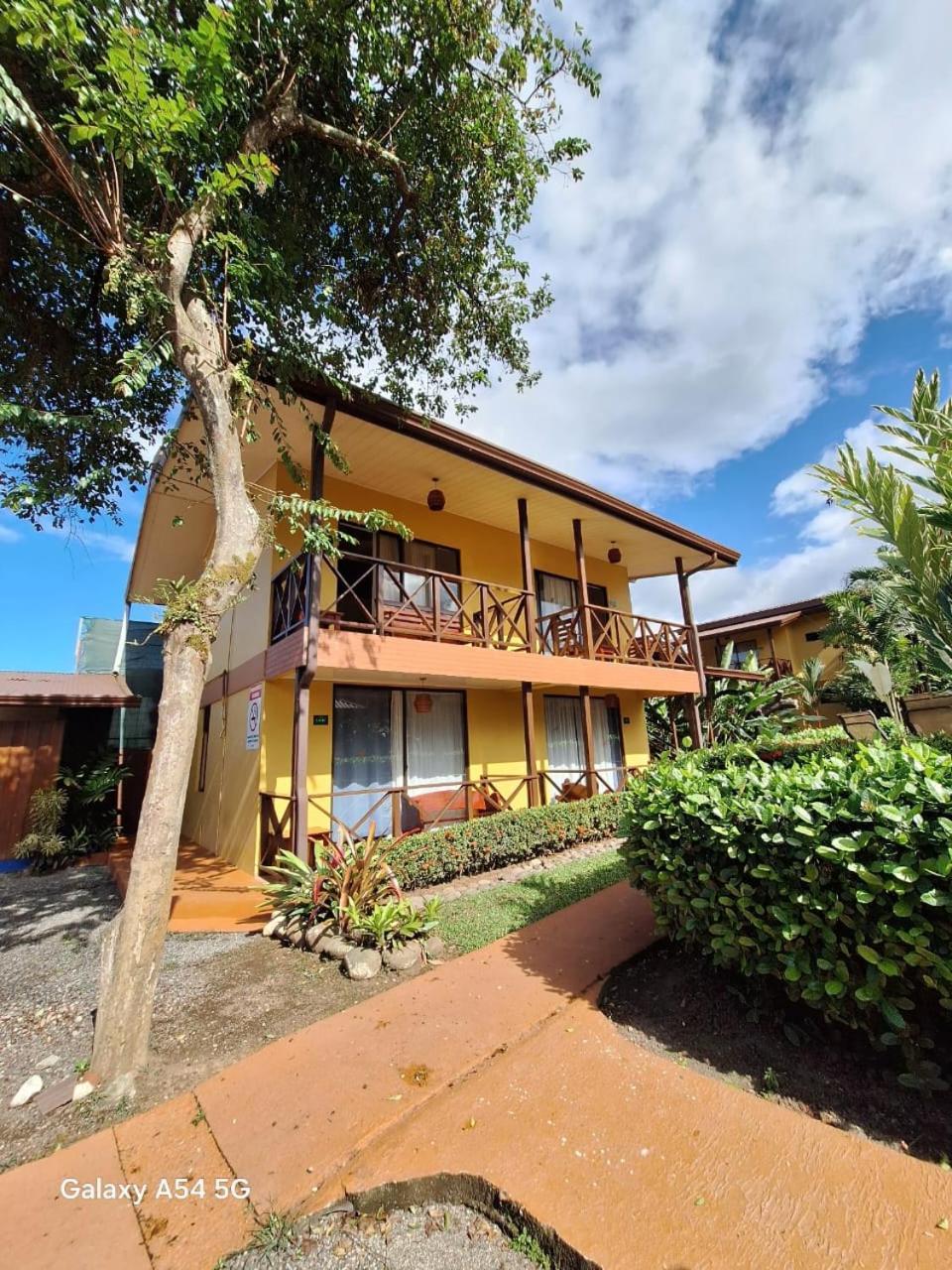 Iris Arenal Hotel La Fortuna Zewnętrze zdjęcie