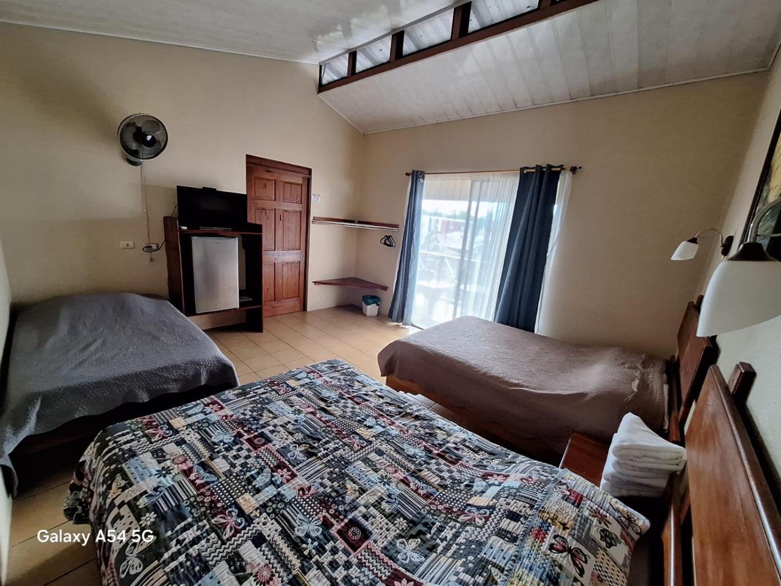Iris Arenal Hotel La Fortuna Zewnętrze zdjęcie
