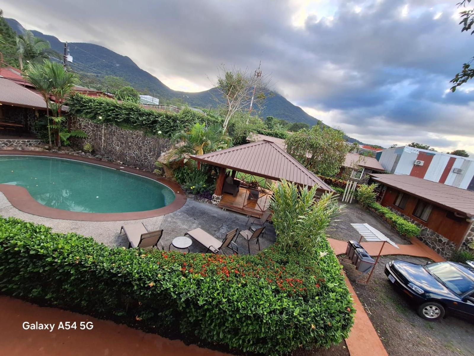 Iris Arenal Hotel La Fortuna Zewnętrze zdjęcie