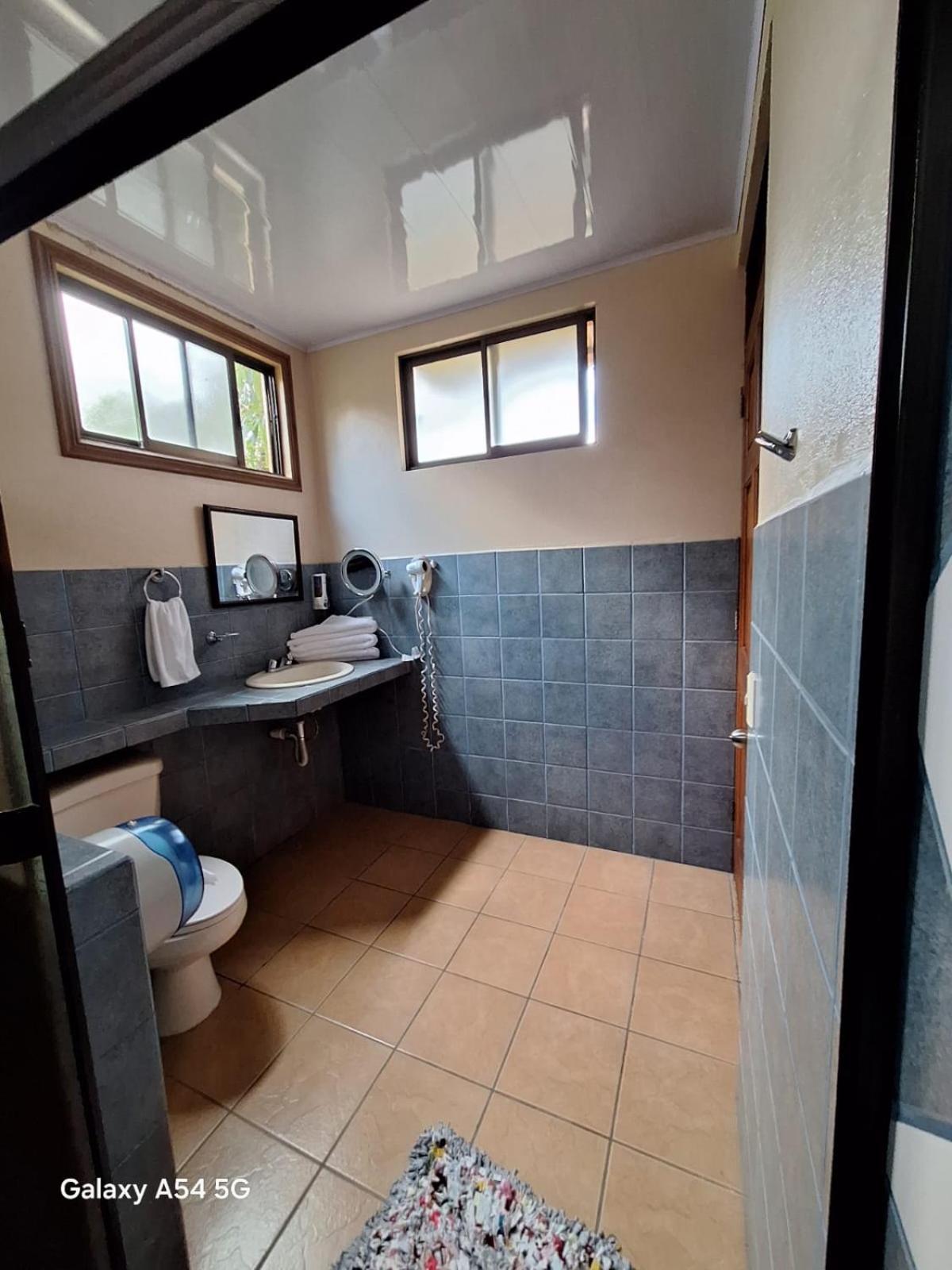 Iris Arenal Hotel La Fortuna Zewnętrze zdjęcie